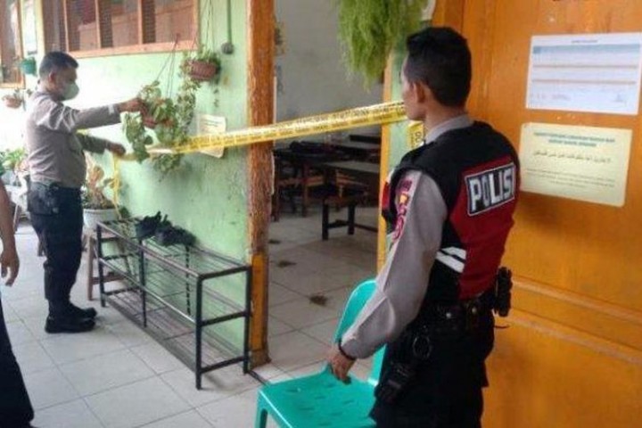 Kronologi Bocah SD Dibunuh Pamannya di Ruang Kelas, Pelaku Dobrak Pintu lalu Tikam Korban