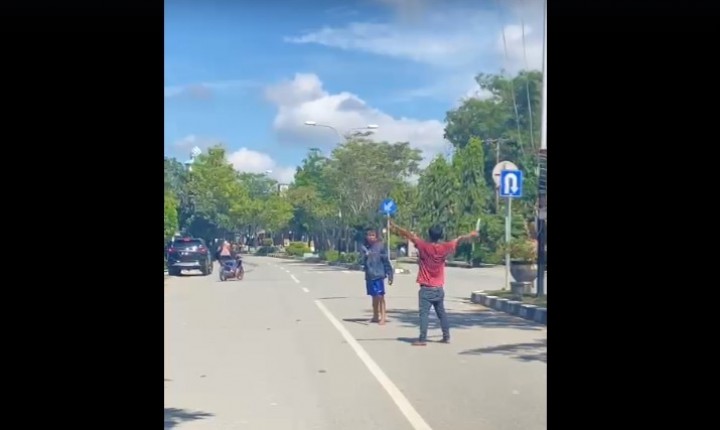 Pria Mengamuk Bawa Parang Ternyata ODGJ, Keluarga Tolak Dirawat di RSJ Samarinda