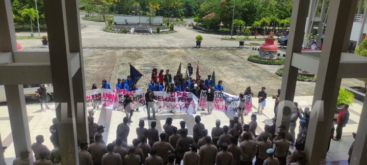 Terpaksa Naikkan Harga Sewa dari Rp 600 Ribu jadi Rp 900 Ribu, Asosiasi Travel Ikut Demo
