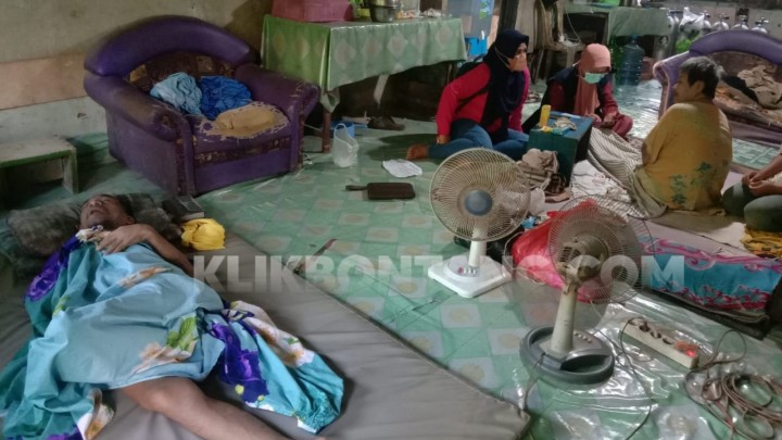 Dinsos-PM Temui Pasutri yang Lumpuh di Kanaan, Masuk Daftar Tunggu Rantang Kasih