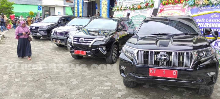Surplus Rp 300 Miliar, Wali Kota Beber Alasan Pembelian Mobil Dinas Baru