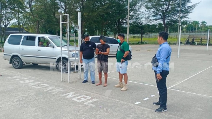 Dendam Dikeroyok, Pemuda Tebas Teman Tongkrongan di Kampung Baru