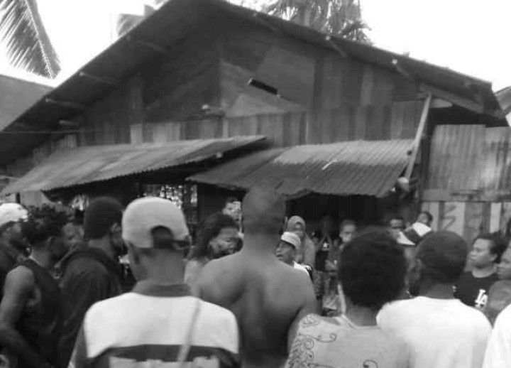 Perempuan Dibakar Hidup-Hidup, Dituduh Culik Anak di Sorong