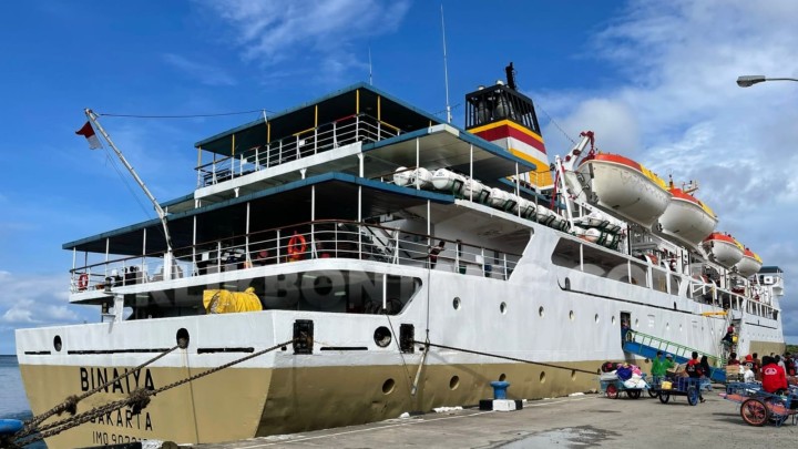 KM Binaiya Masuk Docking, Ini Jadwal Kapal Bontang - Sulsel Terbaru