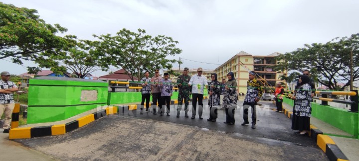 Resmikan Jembatan Rusunawa, Basri: Jangan Saling Menyalahkan Soal Banjir