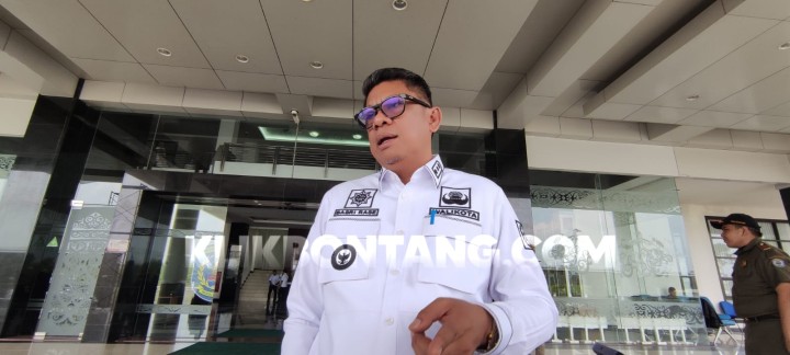 Basri Janji Naikkan Gaji Honorer Setara UMK Bontang dan Dapat Dana Transportasi
