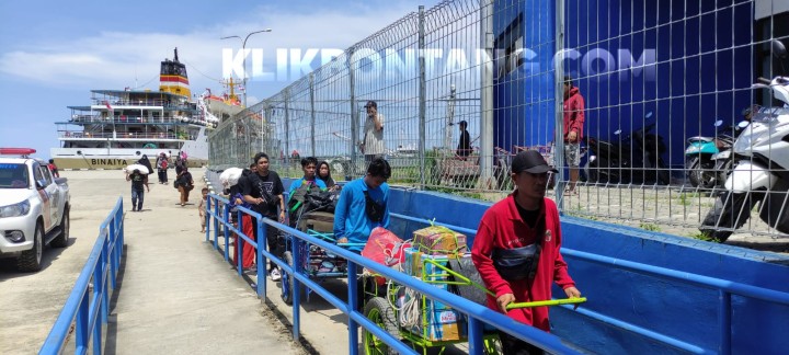 KM Binaiya Tiba di Bontang, Angkut Seribu Pemudik Asal Sulsel