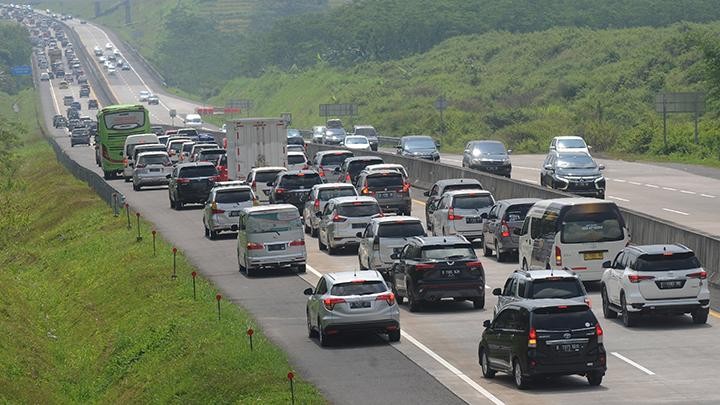 Pengumuman! Jokowi Imbau Tunda Balik Mudik, ASN Bisa WFH atau Dapat Cuti Tambahan