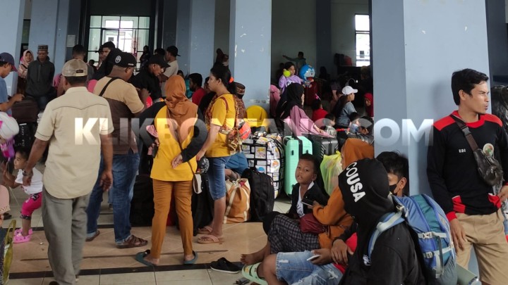 Tiket KM Egon Rute Bontang-Pare Pare 15 April 2023 Ludes, Pelni Ajukan Kuota Tambahan