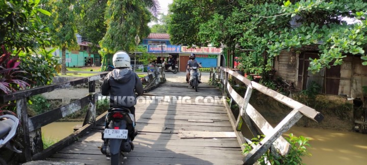 Warga Terperosok, Kerusakan Jembatan Atletik 3 Api-Api Makin Parah