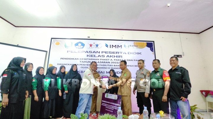 Hadiri Lepas Kenang PKBM Damai Mandiri, PT Indominco Salurkan Bantuan Fasilitas Bank Sampah