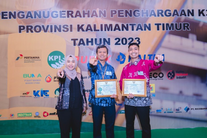 Komitmen Jaga Lingkungan Kerja Aman, PKT Borong 3 Penghargaan dari Pemprov Kaltim