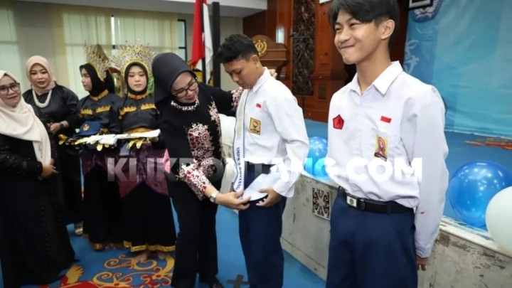 feed