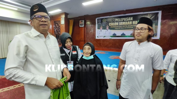 Wali Kota Bontang Lepas 163 Jemaah Haji, Paling Tua Umur 88 Tahun