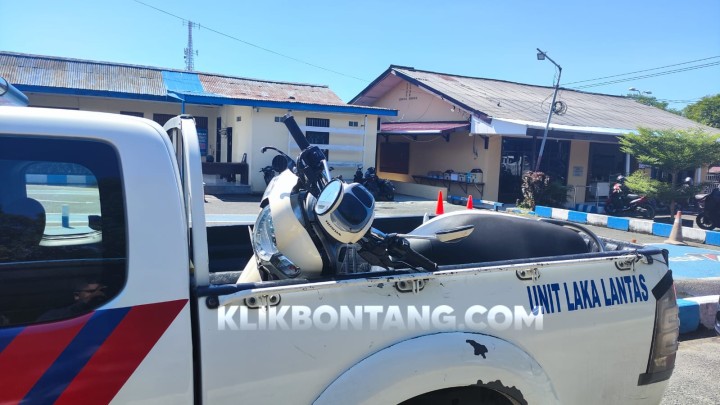 Kecelakaan di Simpang Lengkol Bontang, Pengendara Tergeletak dan Bersimbah Darah