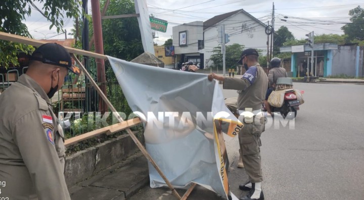 Satpol PP Bontang Turunkan 93 Spanduk Tanpa Izin, Iklan Politik hingga Tokoh Masyarakat