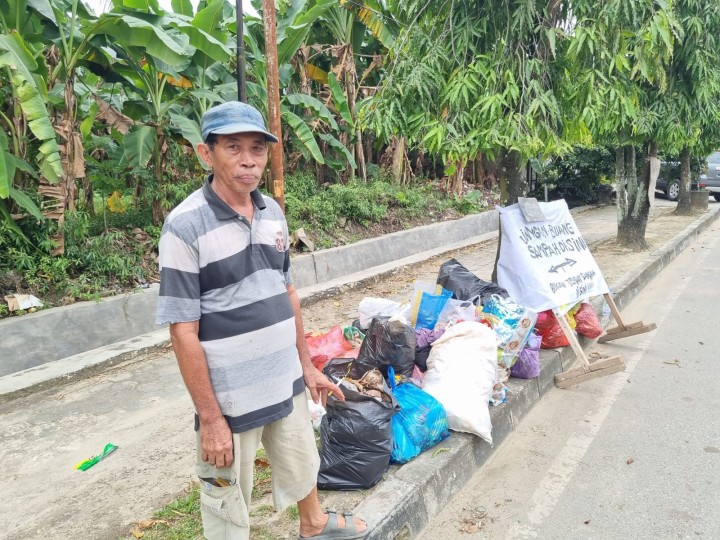 Tempat Sampah 'Baru' Muncul di Tanjung Laut Indah, Warga Kesal Larangan Tak Diindahkan