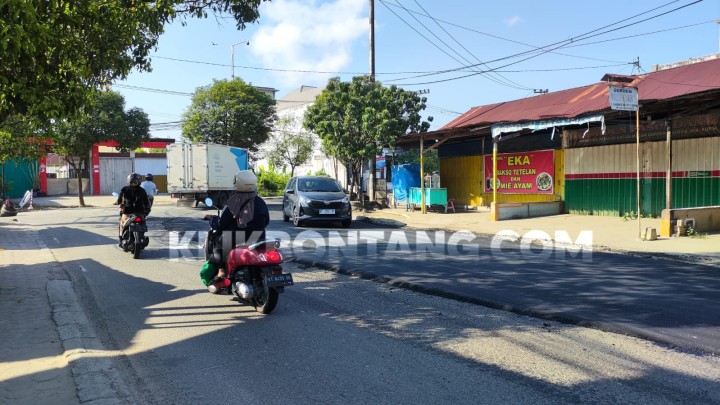 900 Meter Jalan Imam Bonjol Diaspal, Buka Tutup Jalur Diterapkan
