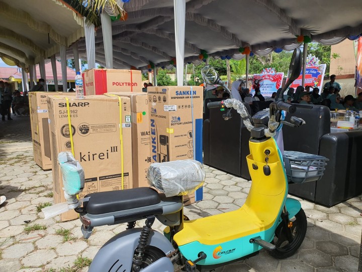 Apresiasi Kinerja Pegawai, RSUD Bontang Bagikan Sepeda Listrik Hingga Ratusan Hadiah Menarik