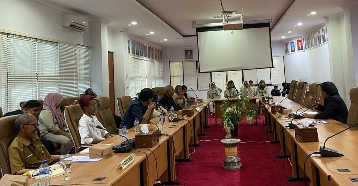 CS PT Timorano Mengadu ke Dewan, Minta Perusahaan Bayar Sisa Gaji