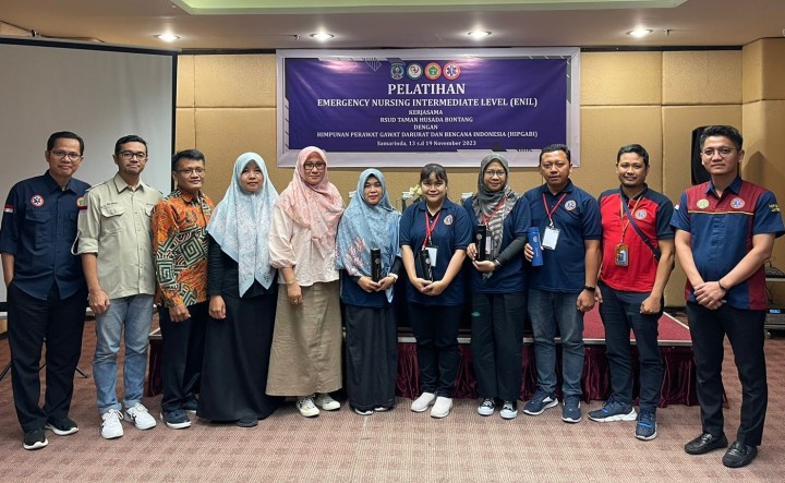 Lulus Uji Kompetensi, 30 Perawat RSUD Bontang Kantongi Sertifikat ENIL 