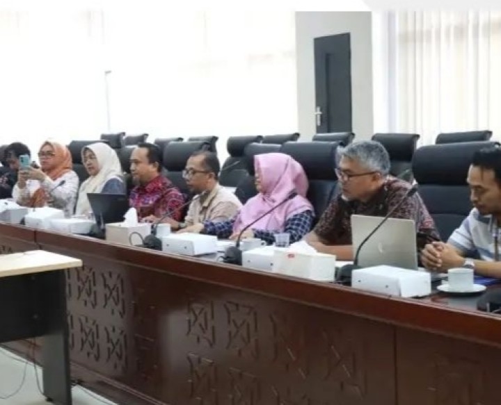 Pastikan Stok Barang Aman Jelang Akhir Tahun, Komisi II DPRD Kaltim Panggil Dinas PPKUKM