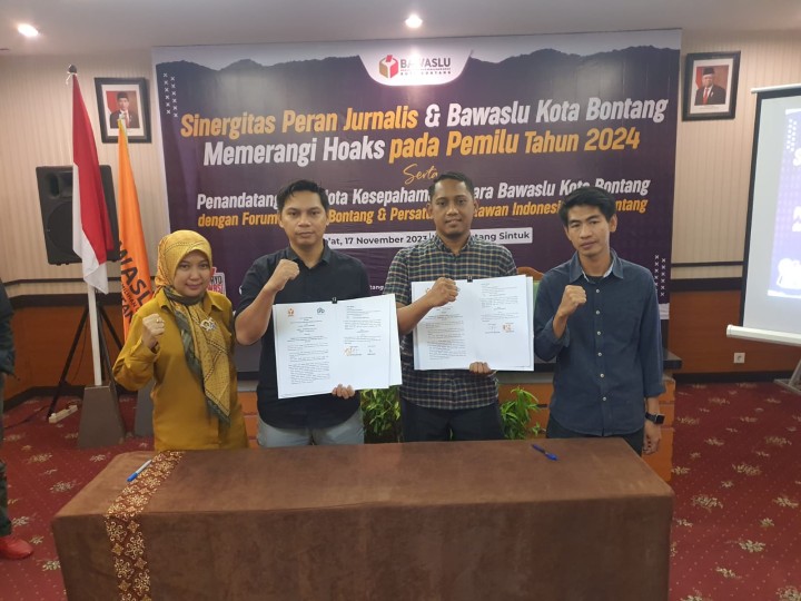 Perangi Berita Hoax, Bawaslu Bontang Teken MoU dengan FJB & PWI