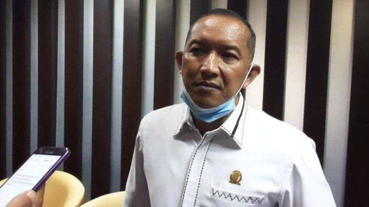 Tak Melulu Bantu Perkebunan Besar, Agiel Minta Pemprov Perhatikan Petani Kecil