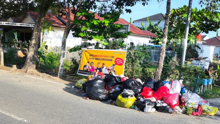 Tempat Sampah Dadakan Sengaja Telat Diangkut, DLH Bontang : Supaya Beri Efek Jera