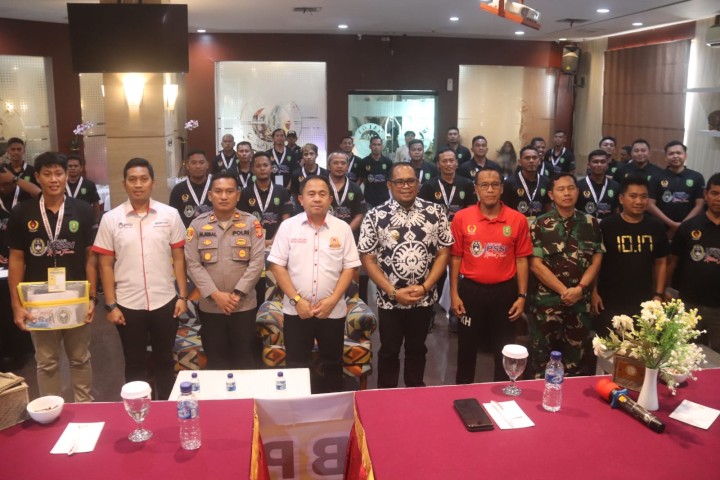 Gelar Kursus Pelatih Lisensi Diploma, Wabup Kasmidi: Pemerintah Terus Support Kemajuan Olahraga