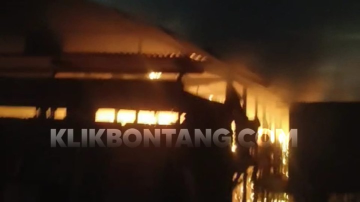 Kandang Terbakar di Bontang Lestari Ribuan Ayam Mati, Kerugian Ratusan Juta