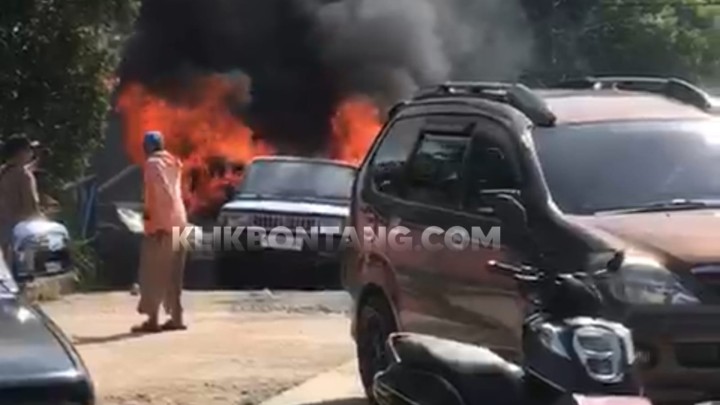 Mobil Terbakar Saat Antre di SPBU Marangkayu