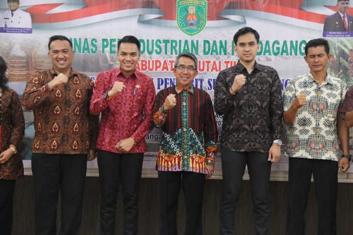 Pemkab Kutim Gelar Sosialisasi Penerbitan IPSKA, Pacu Produktivitas dan Efisiensi Perdagangan Ekspor