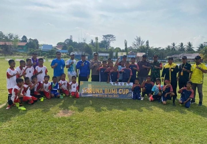Tonton Turnamen Mini Soccer, Adi Sutianto Apresiasi Pengembangan Olahraga