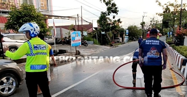 Jalanan Licin karena Tumpahan Solar di Dekat Polres, Pengendara Jadi Korban Lakalantas