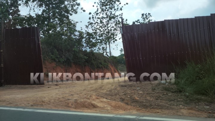 Aktivitas Tambang Batu Bara Ilegal di Jalan Poros Sambo Masih Berjalan, Diangkut Siang Hari