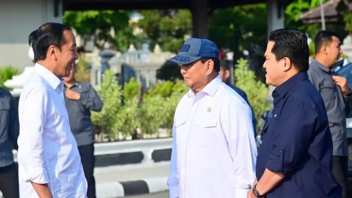 Kunjungan Jokowi ke Bontang Ditemani Presiden Terpilih Prabowo Subianto