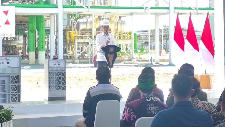 Nonton Live Streaming Presiden Jokowi Resmikan Pabrik Amonium Nitrat Bontang