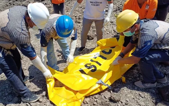 Operator di Kutai Barat Ditemukan Tewas Terlindas Dozer