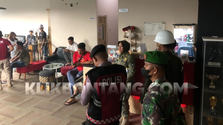 Langgar Jam Operasi di Bulan Puasa, Rumah Billiard di Bontang Dapat Sanksi