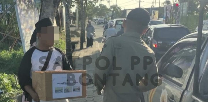 Tak Berizin, 15 Peminta Sumbangan untuk Rumah Ibadah Ditertibkan Satpol PP