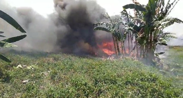 Kebakaran Lahan di Dekat Pabrik PT KSB, Perbatasan Loktuan-Guntung 