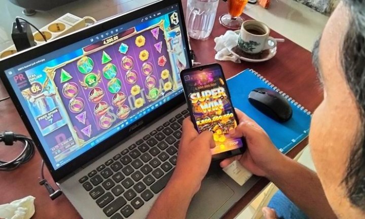 Korban Judi Online  Bakal Jadi Penerima Bansos, Ini Alasannya