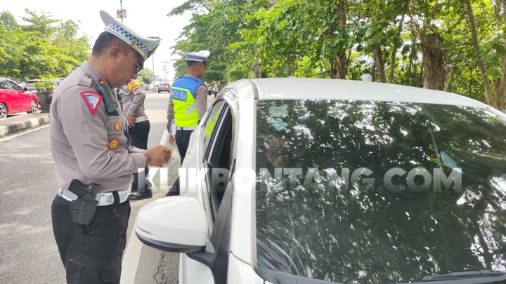 Razia Gabungan di Jalan Cipto Mangunkusumo, Ratusan Kendaraan Terjaring
