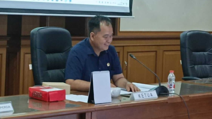 Bahas Raperda Penanggulangan Kebakaran, Udau Usulkan Alat Pemadam di Tiap Desa