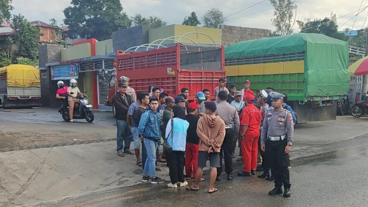 Hasil Rembuk Disepakati 6 Poin, Antrean Solar di SPBU KM 3 Dipindah dan Pakai Nomor