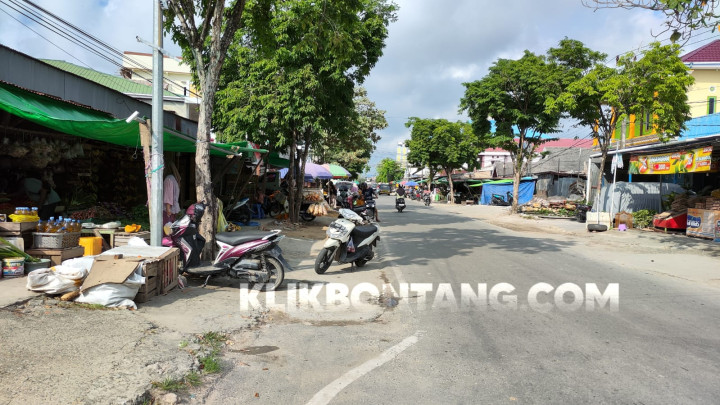 Perlebar Jalanan Dekat Pasar Rawa Indah, Pedagang Diminta Pindah