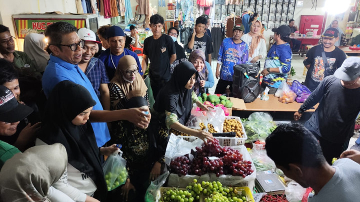 Borong Dagangan di Pasar Taman Rawa Indah, Basri Janji Pindahkan Pedagang Ikan ke Lokasi Lama