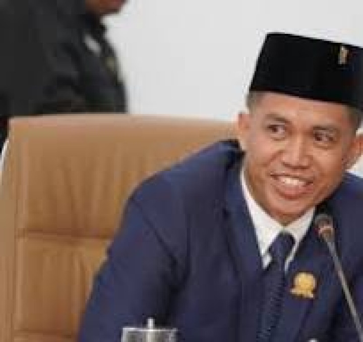 Joni Minta Pemkot Desak Kontraktor Percepat Pembangunan Gedung SDN 002 Bontang Barat