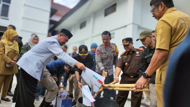 KPU Bontang Musnahkan 407 Surat Suara Rusak, Logistik di Pesisir Dikirim Hari Ini